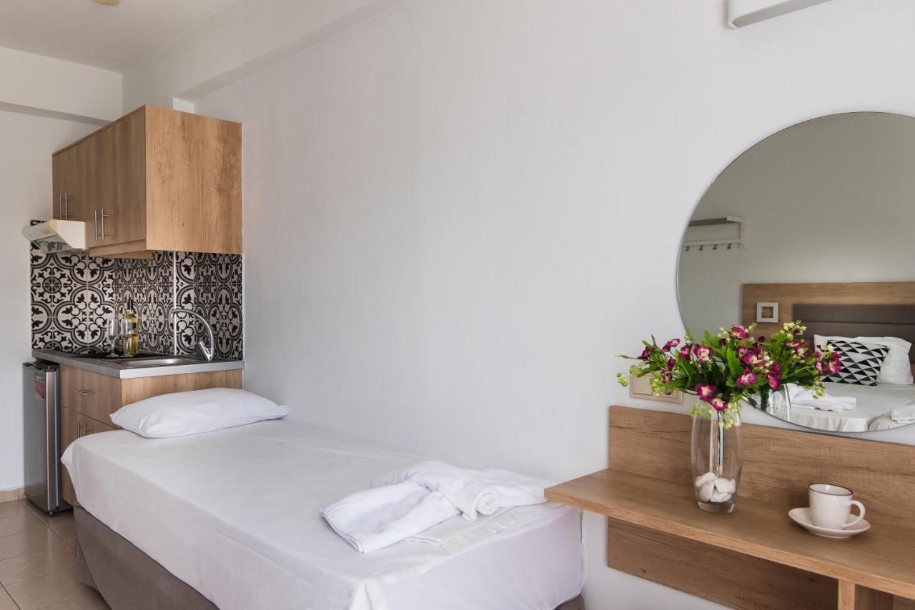 Vagelis Apartments Malia Екстериор снимка