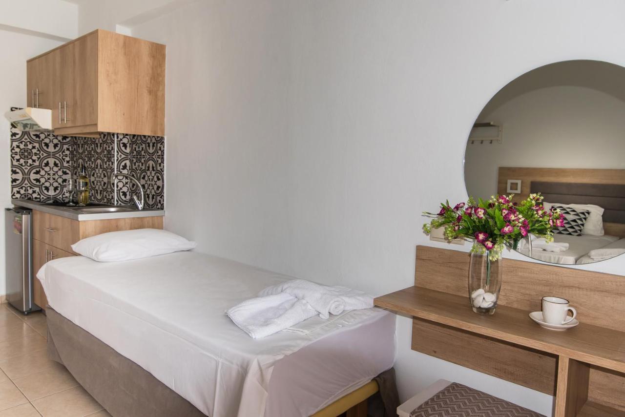 Vagelis Apartments Malia Екстериор снимка