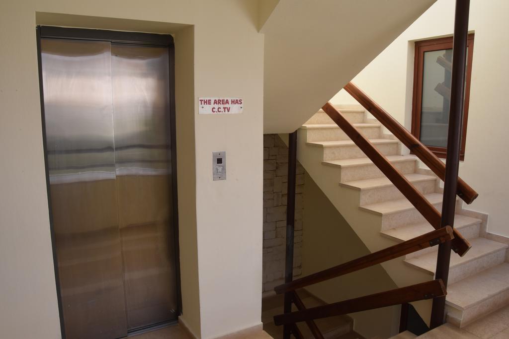 Vagelis Apartments Malia Екстериор снимка